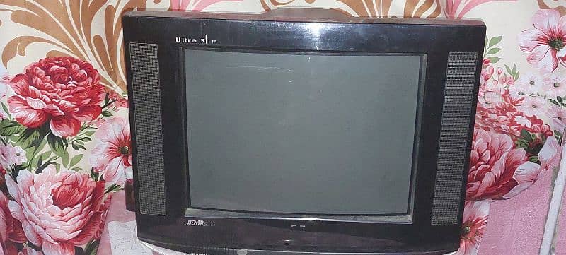 ultra slim Tv 0