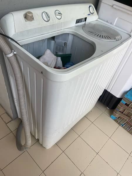 Haier Dual Semi Automatic Washer And Dryer Machine in working cond 1