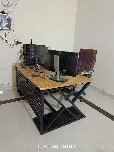 Metal Frame Computer Table with Side Table 2
