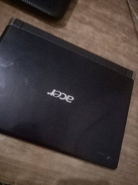 Acer Aspire one pro notebook and it is delivery able 4