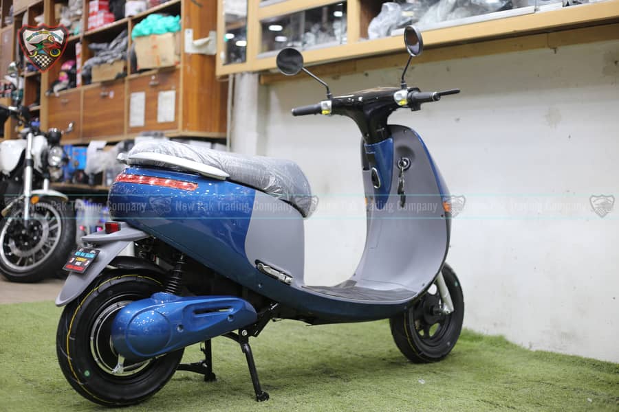 Desir EV GO PLUS  Electric Scooty 2024 8