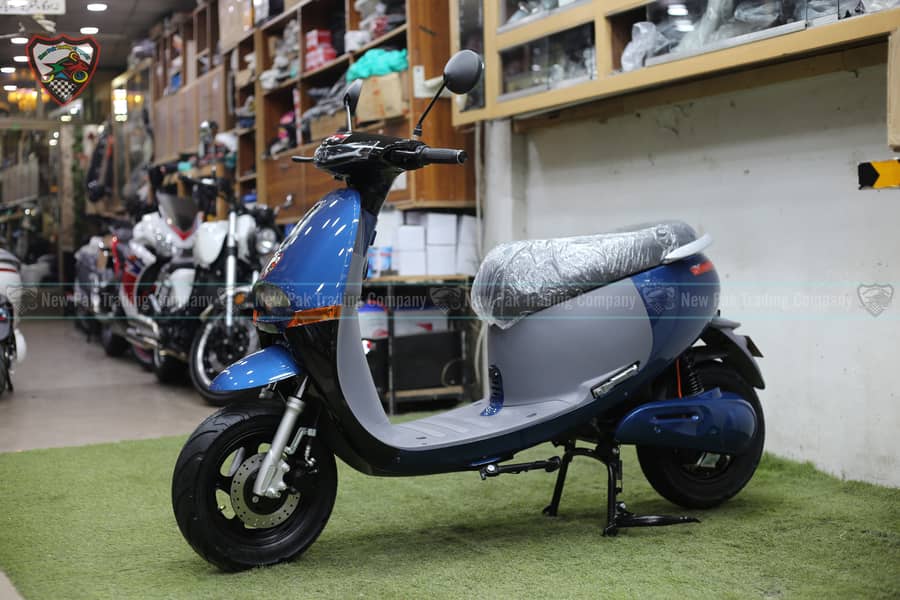 Desir EV GO PLUS  Electric Scooty 2024 5