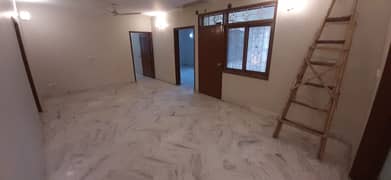 4 BED ROOMS DRAWING ROOM LOUNGE 2ND FLOOR FLAT FOR RENT NEAR IMTIAZ TARIQ ROAD 0