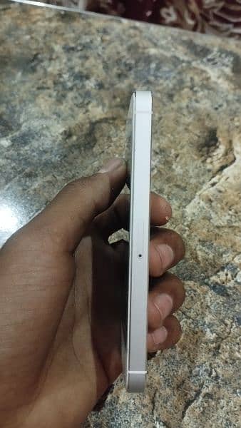 iphone 5 in very good condition 10/10 5