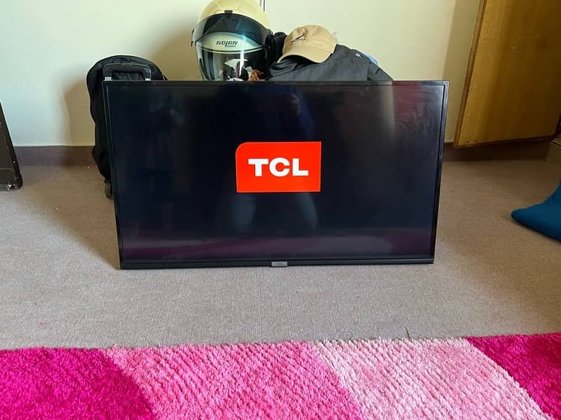 TCL Smart android LED 40” almost new 10/10 4