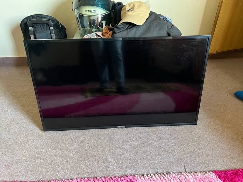 TCL Smart android LED 40” almost new 10/10 5
