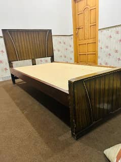 urgently Sell wooden single bed without mattress