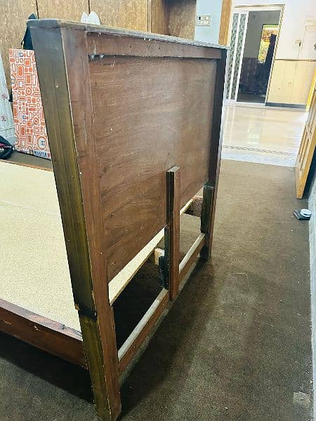 urgently Sell wooden single bed without mattress 4