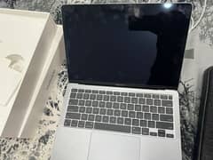 MacBook Air 13 inch M1 Chip