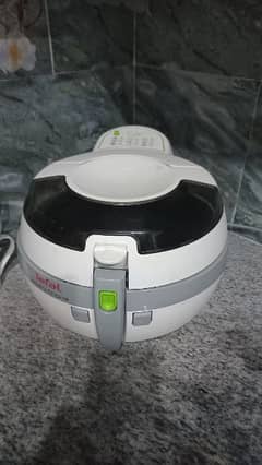 Almost new actifry air fryer