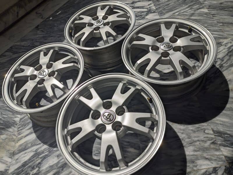 15 inch Alloy Rims - Toyota Prius wheels 0