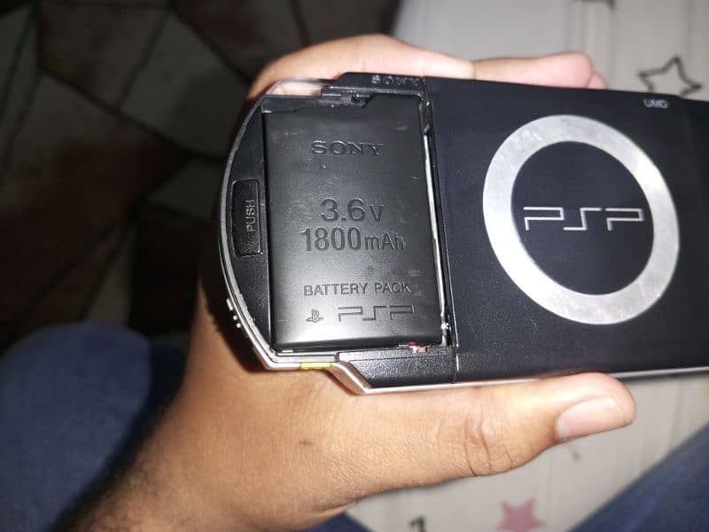 psp 1001 32 GB with battery and charger 5
