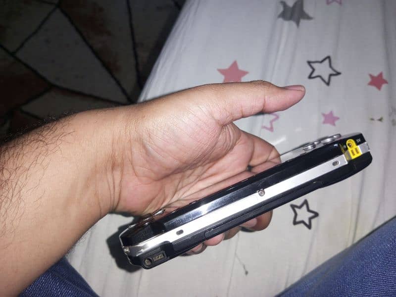 psp 1001 32 GB with battery and charger 9