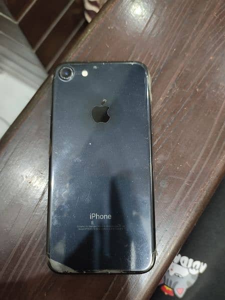 Iphone 7.128 gb PTA approved. 1