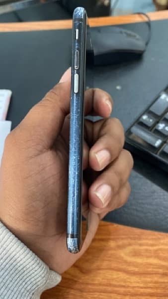 Iphone 7 - 128gb PTA approved 3