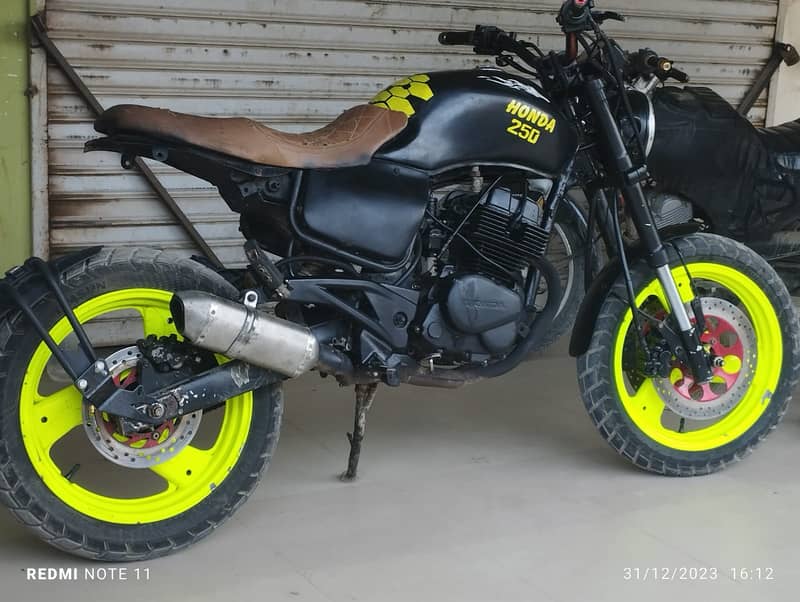 Honda Scrambler Fully Modified 0