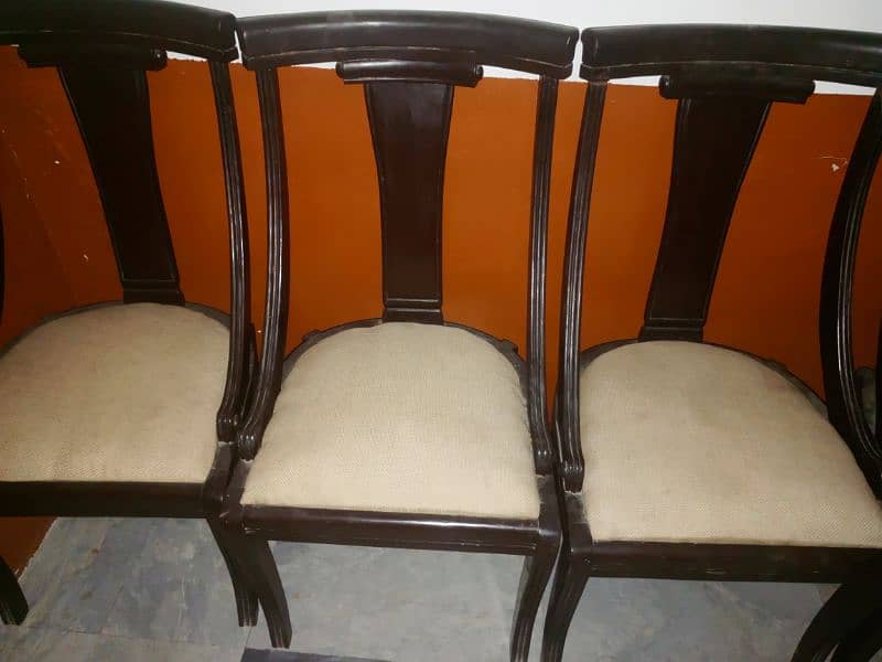 Six Chair and One Dining Table and good condition 1