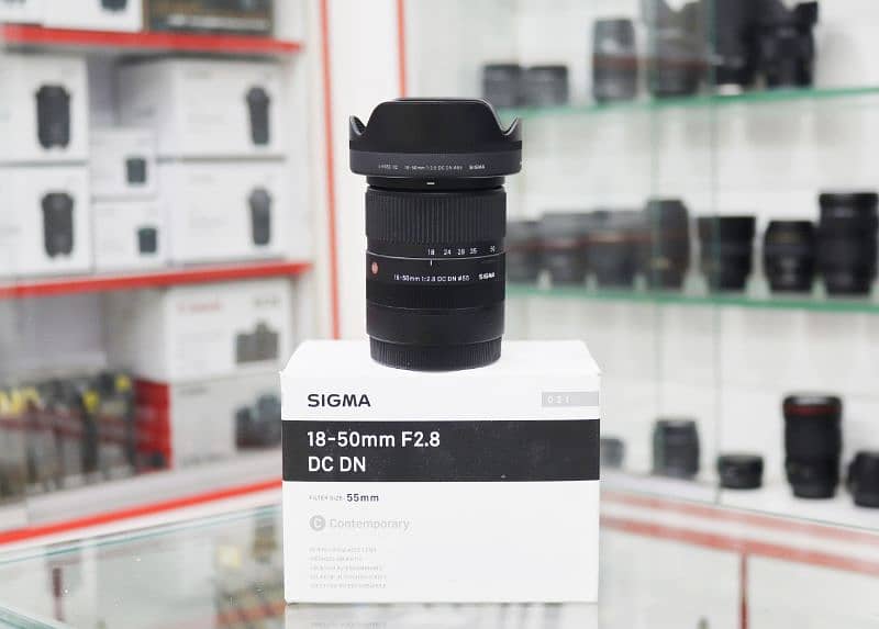 Sigma 18-50 F/2.8 For Sony E Mount (HnB Digital) 0