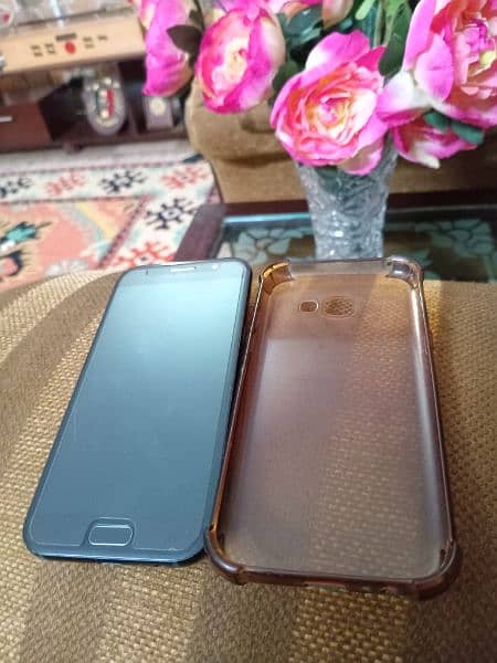 SAMSUNG Galaxy A5 2017 3