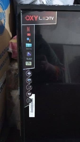 led 40 inch 1 year used goold volume good 4k android 0