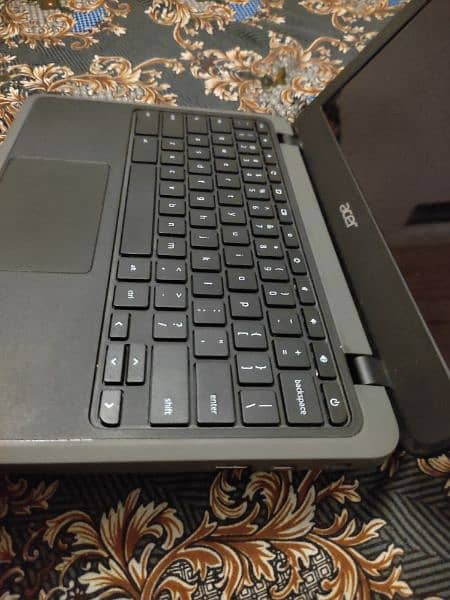 Acer Chromebook c732 touch screen 6
