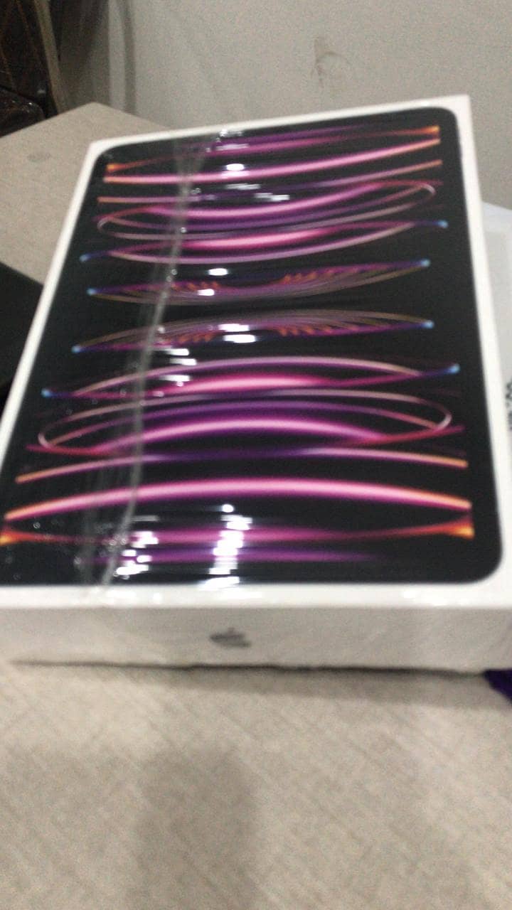 Best Price - Apple iPad Pro 12.9" M2 Chip 256GB WiFi -Non Active 2