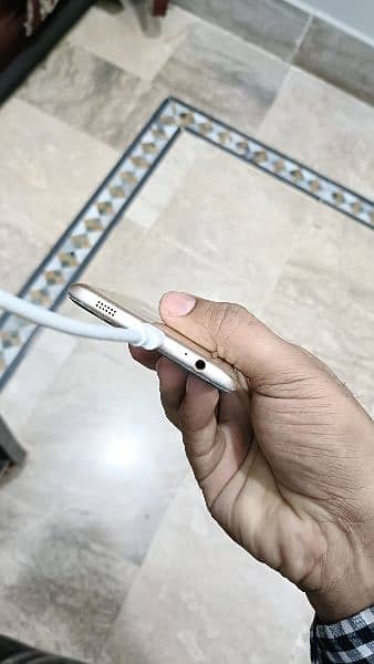 Samsung C5 Pro 64gb Read Description must