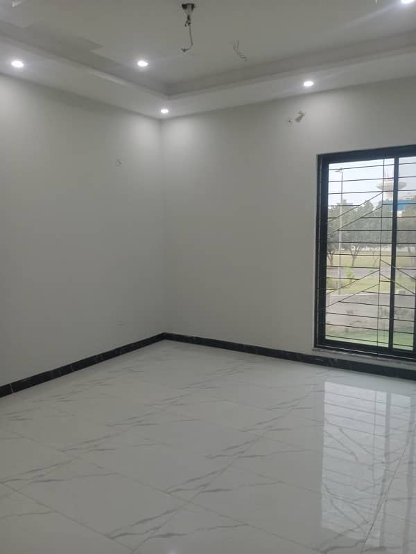 10 Marla Brand New house Available for Rent in Johar Block Bahria Town Lahore 8