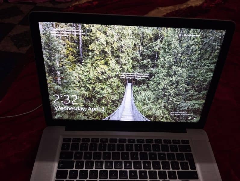 Apple MacBook Pro Mid 2012 0