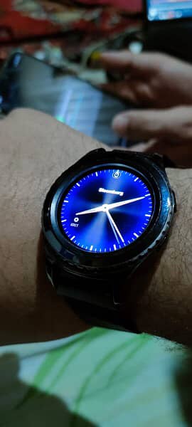 Samsung Gear S2 Classic With orignal Charger 0