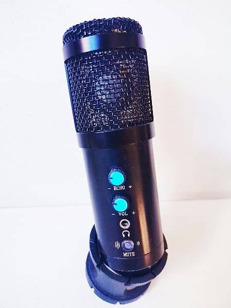 Microphone - UAE - Fifine Recording Studio-Twitch/Youtube Streaming 8