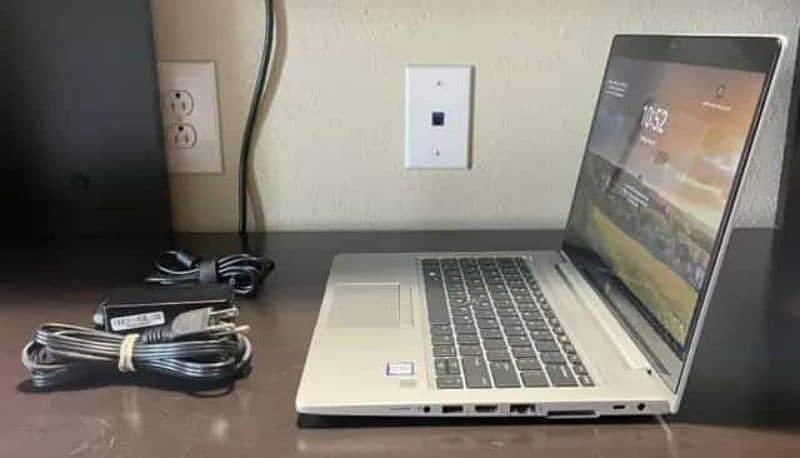 *HP EliteBook 830 G5* / Quadcore/ Fancy/ light weight 3