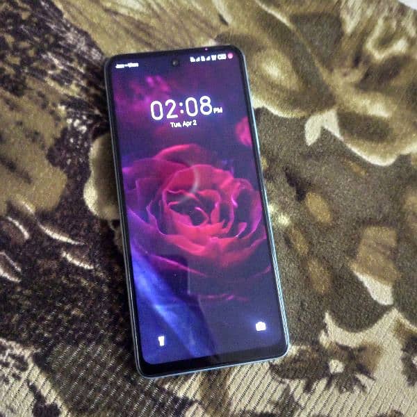 Infinix Hot 30 for sale. best condition. 8+8/128 Gb 1