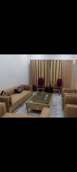 its a 7 seater sofa brand new just few days used 10/10 condition 0