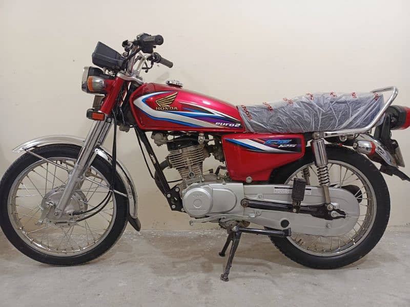 Honda CG 125 Model 2015 5