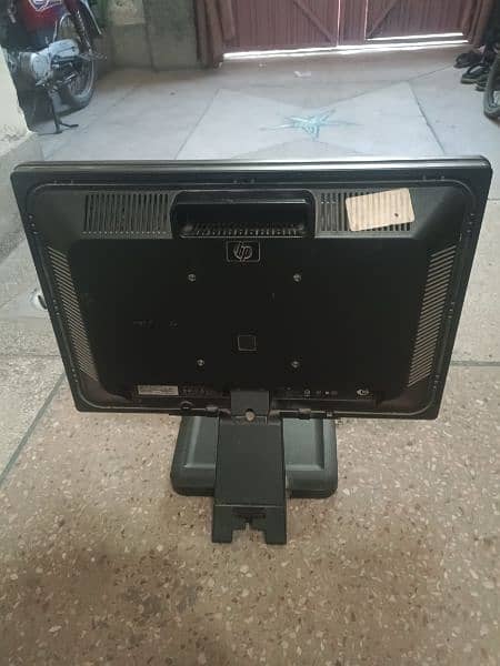 Good condition HP monitor LCD models LE1901w model 1