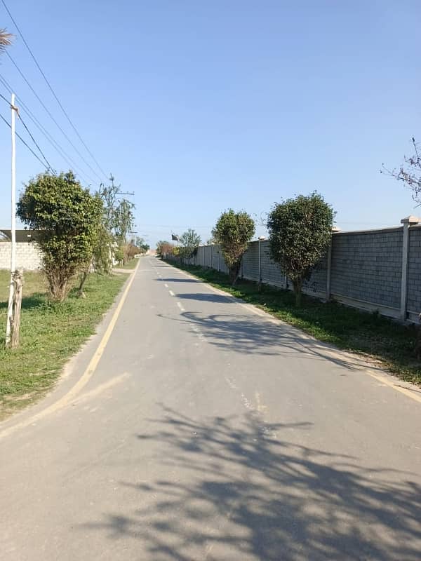 Get An Attractive Corner Residential Plot In Lahore Under Rs. 25650000 2