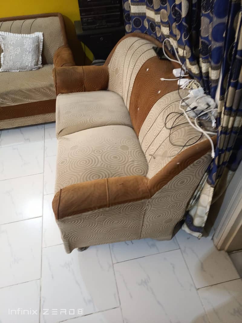 7siters sofa set condition 8/10 0