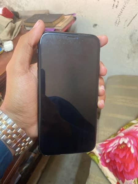 IPHONE XR black colour dual Approve 84 bettry 1