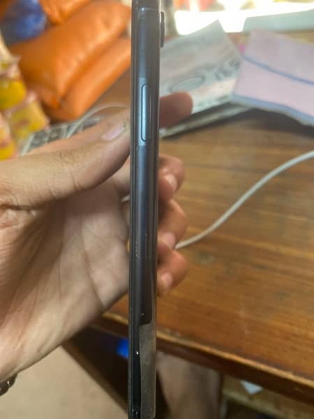 IPHONE XR black colour dual Approve 84 bettry 3