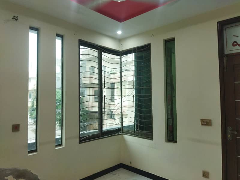 10 Marla Lower Portion Available For Rent In Shadaab Garden Main Ferozpur Road Lahore 13