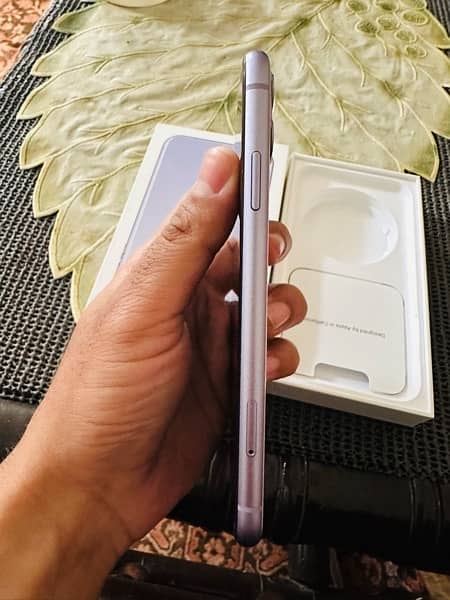 apple iphone 11 full box dual sim approved waterpack set urgently sale 9