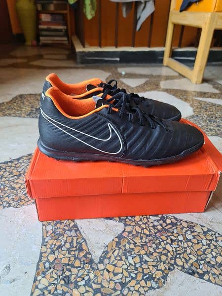 Nike lengendx 7 club football shoes 4