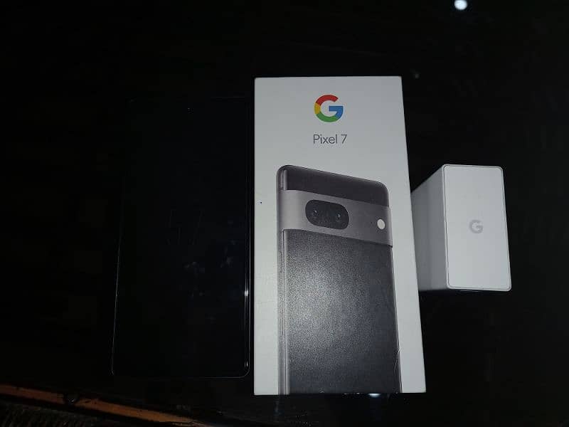 google pixel 7 just like new 9