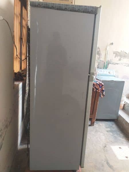 orient refrigerator good condition 1