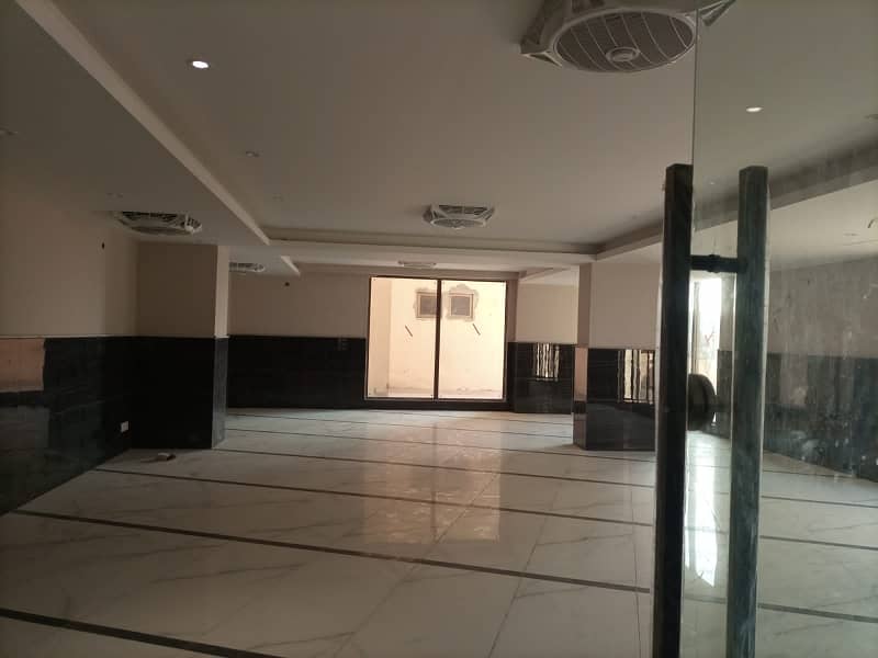 Corner 950 Square Feet Flat For rent In Chapal Courtyard Chapal Courtyard In Only Rs. 30000 13