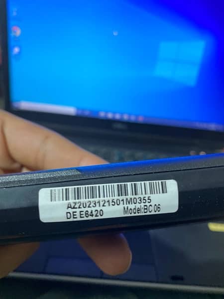 brand new dell battery 6400 series 3
