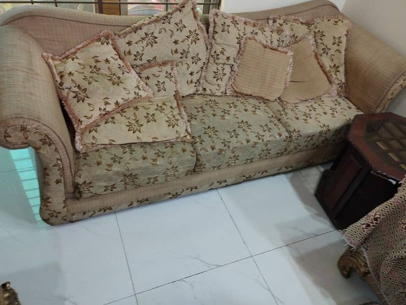 Sofa set used perfect condition 5 seater 2