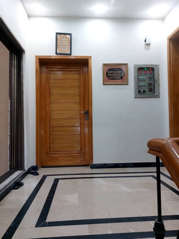 A 20 Marla House Located In UET Housing Society Is Available For sale 14