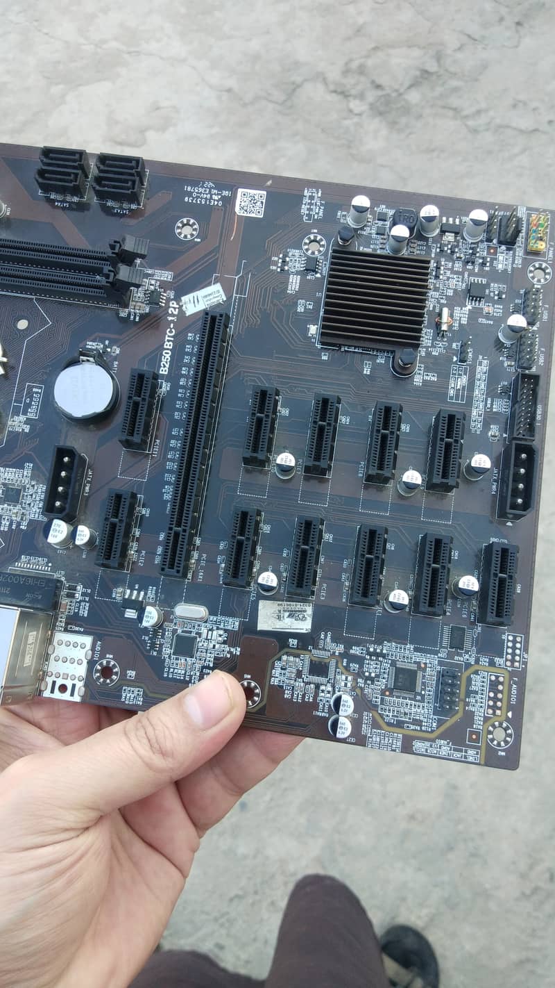 12 GPU Mining/ Gaming B250 BTC Motherboard (Faulty). 1